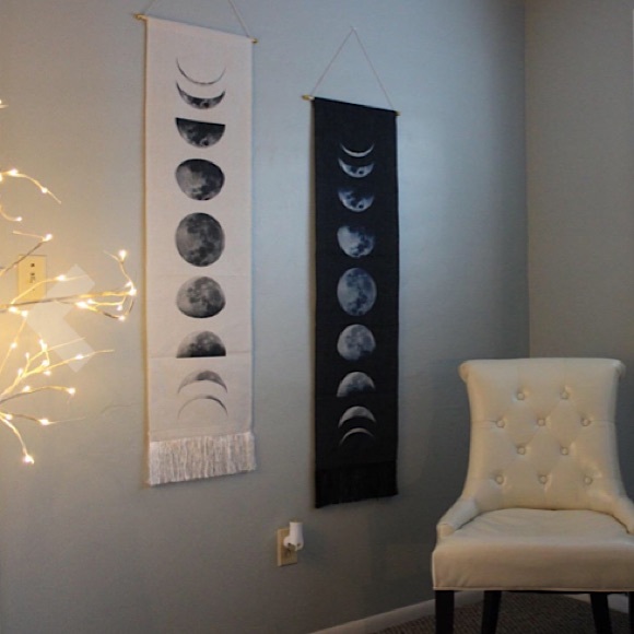 Moon Phases Art Hippie/Boho Tassel Vintage Tapestry Wall/Bedroom/Patio Decor - Picture 6 of 12
